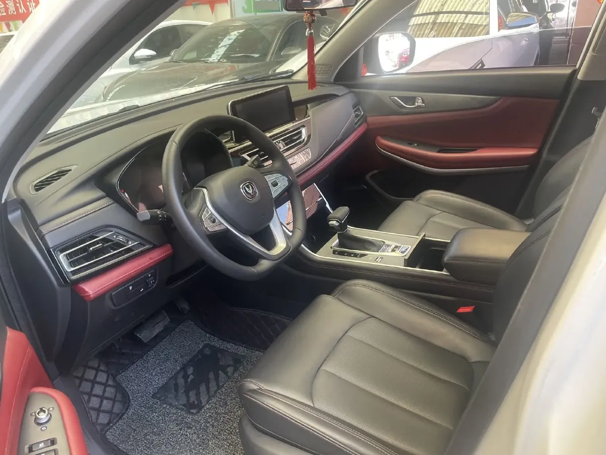 2023 ChangAn CS75 1.5T 188HP L4 7DCT,autocango,china used car exporter,china ev exporter,chinese used car exporter,chinese used ev exporter