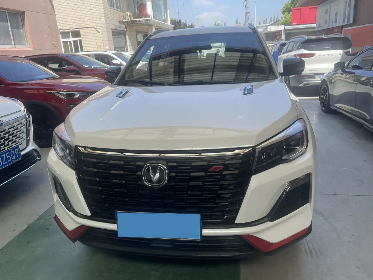 2023 ChangAn CS75 1.5T 188HP L4 7DCT,autocango,china used car exporter,china ev exporter,chinese used car exporter,chinese used ev exporter