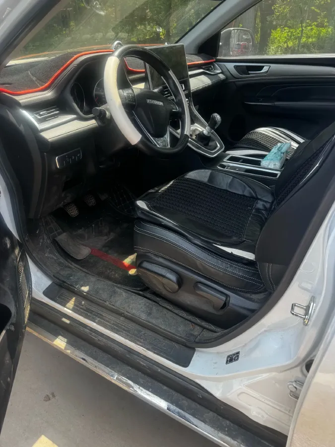 2021 Haval M6 1.5T 150HP L4 6MT,autocango,china used car exporter,china ev exporter,chinese used car exporter,chinese used ev exporter