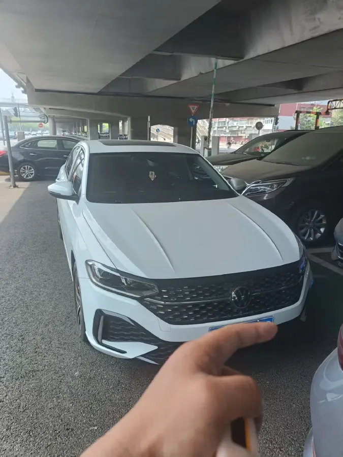 2023 Volkswagen Lavida 1.5L 110HP L4 6AT,autocango,china used car exporter,china ev exporter,chinese used car exporter,chinese used ev exporter