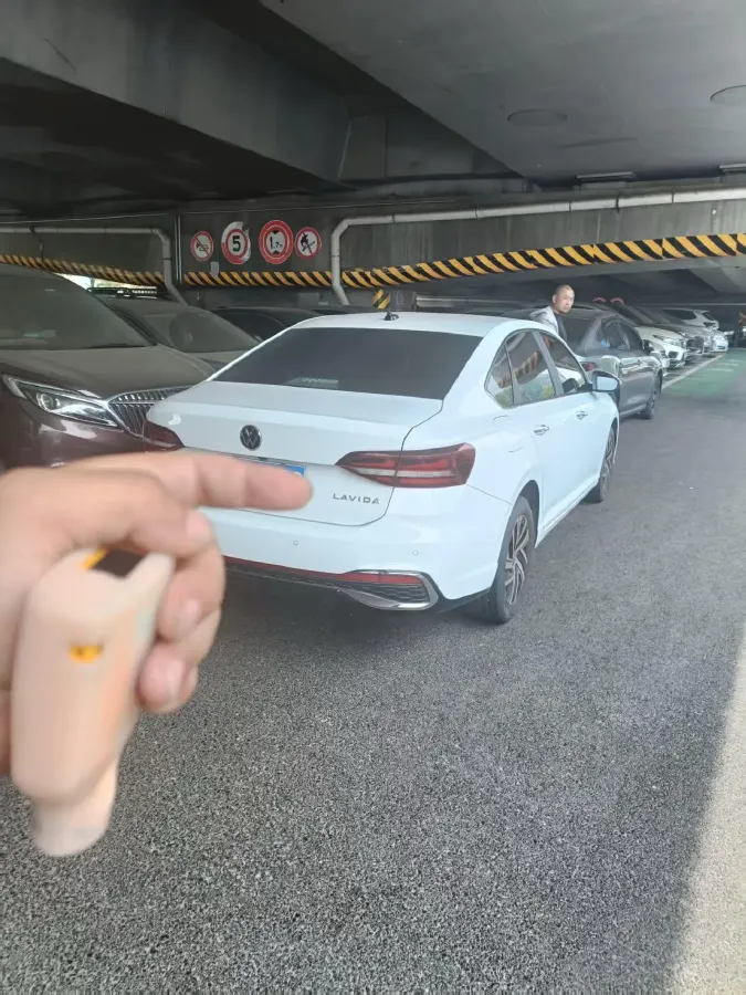 2023 Volkswagen Lavida 1.5L 110HP L4 6AT,autocango,china used car exporter,china ev exporter,chinese used car exporter,chinese used ev exporter