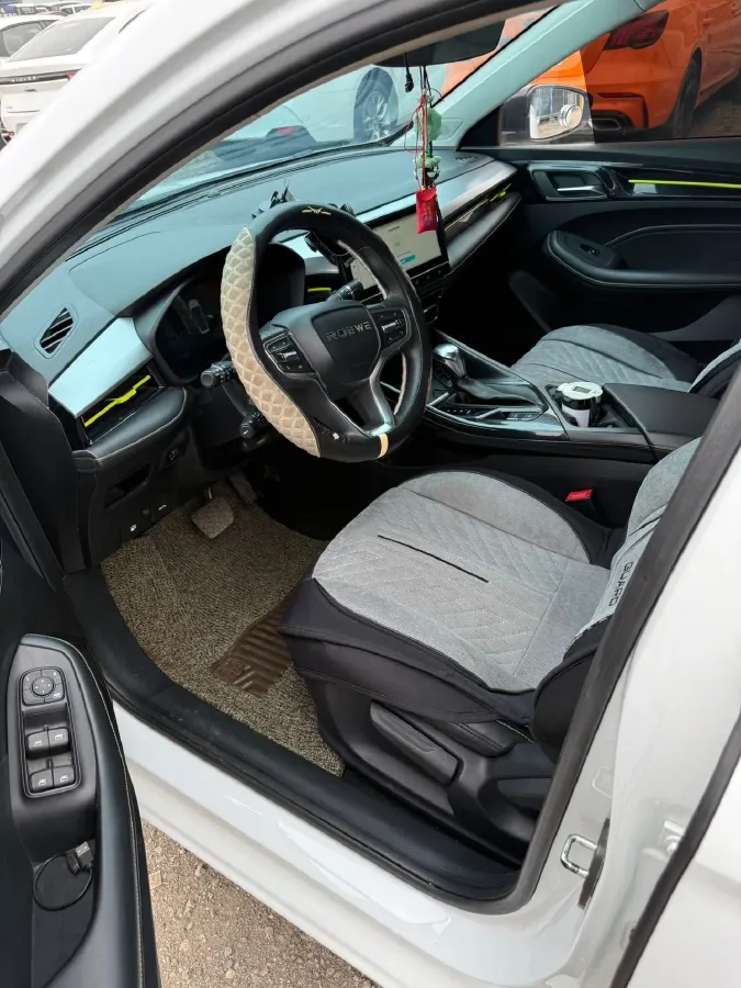 2021 Roewe i5 1.5L 120HP L4 CVT,autocango,china used car exporter,china ev exporter,chinese used car exporter,chinese used ev exporter