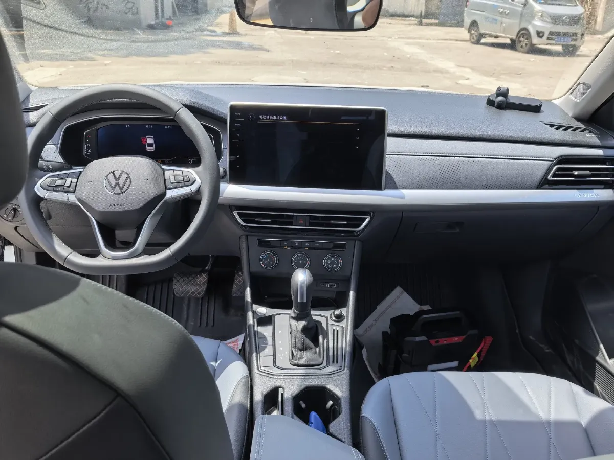 2024 Volkswagen Lavida 1.5L 110HP L4 6AT,autocango,china used car exporter,china ev exporter,chinese used car exporter,chinese used ev exporter