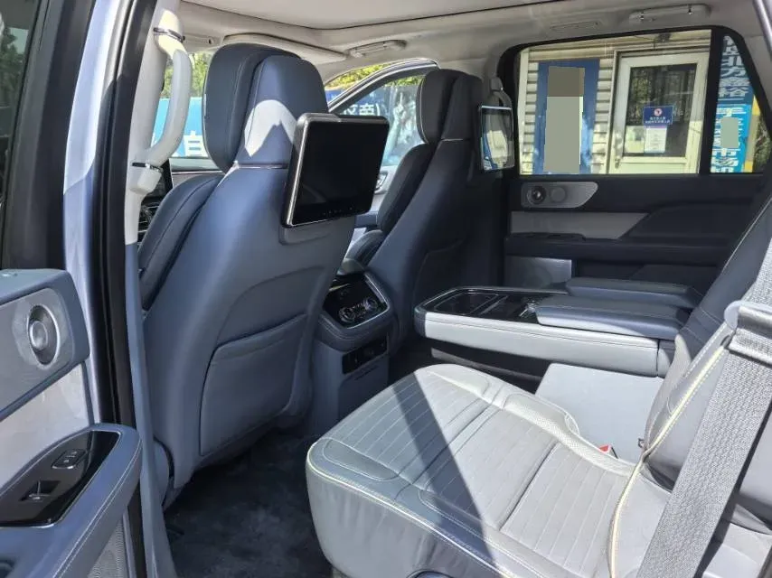 2019 Lincoln Navigator 3.5T 388HP V6 10AT,autocango,china used car exporter,china ev exporter,chinese used car exporter,chinese used ev exporter
