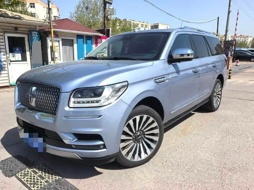 2019 Lincoln Navigator 3.5T 388HP V6 10AT,autocango,china used car exporter,china ev exporter,chinese used car exporter,chinese used ev exporter