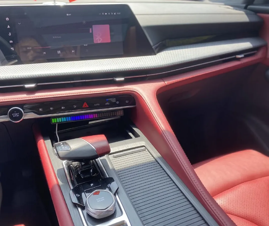 2022 ChangAn CS75 Plus 1.5T 188HP L4 8AT,autocango,china used car exporter,china ev exporter,chinese used car exporter,chinese used ev exporter