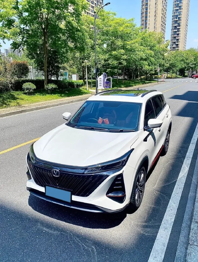 2022 ChangAn CS75 Plus 1.5T 188HP L4 8AT,autocango,china used car exporter,china ev exporter,chinese used car exporter,chinese used ev exporter