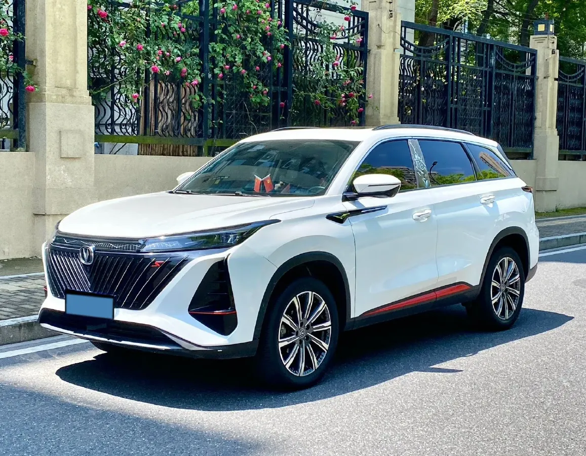 2022 ChangAn CS75 Plus 1.5T 188HP L4 8AT,autocango,china used car exporter,china ev exporter,chinese used car exporter,chinese used ev exporter