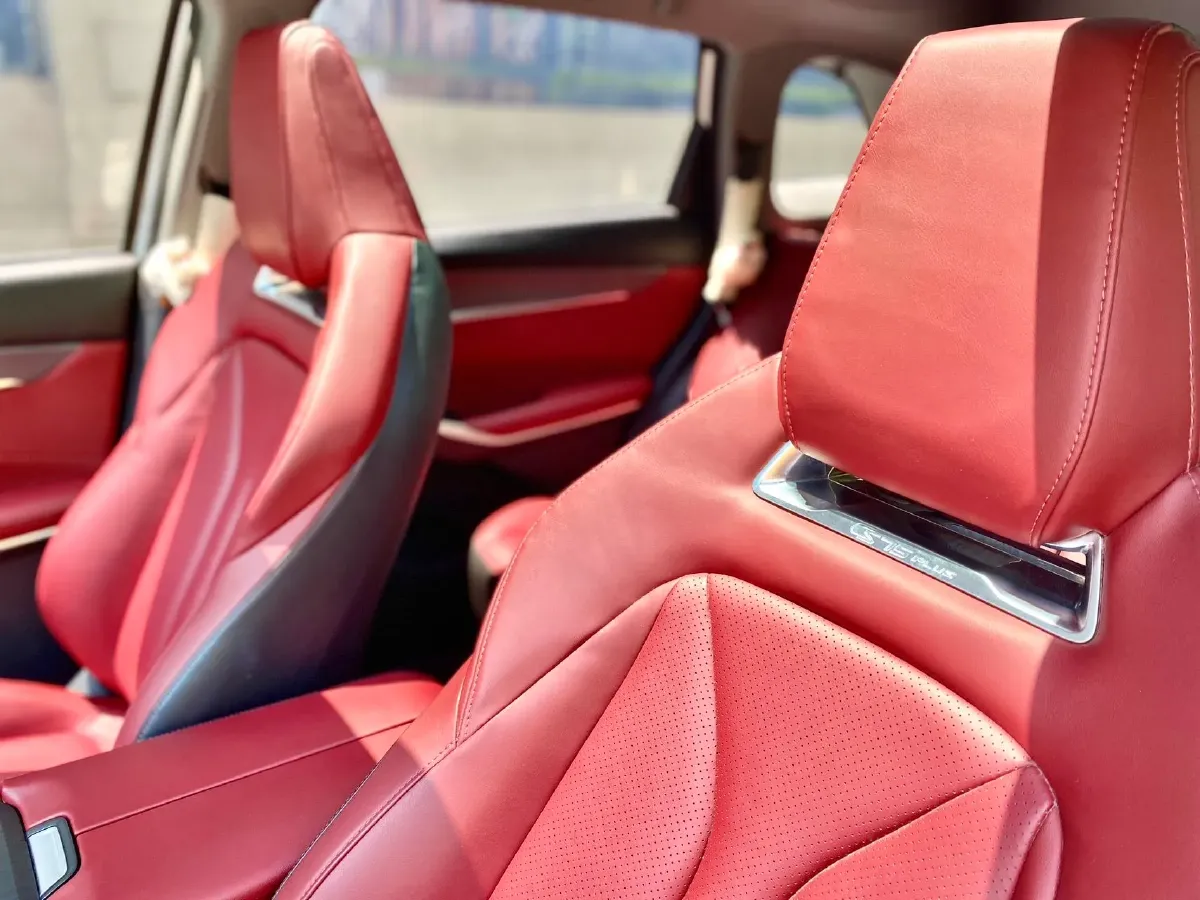 2022 ChangAn CS75 Plus 1.5T 188HP L4 8AT,autocango,china used car exporter,china ev exporter,chinese used car exporter,chinese used ev exporter