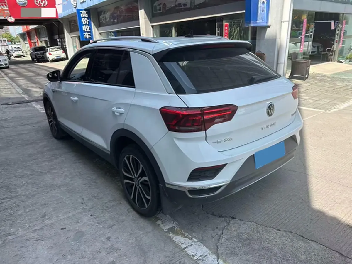 2021 Volkswagen T-Roc 1.4T 150HP L4 7DCT,autocango,china used car exporter,china ev exporter,chinese used car exporter,chinese used ev exporter