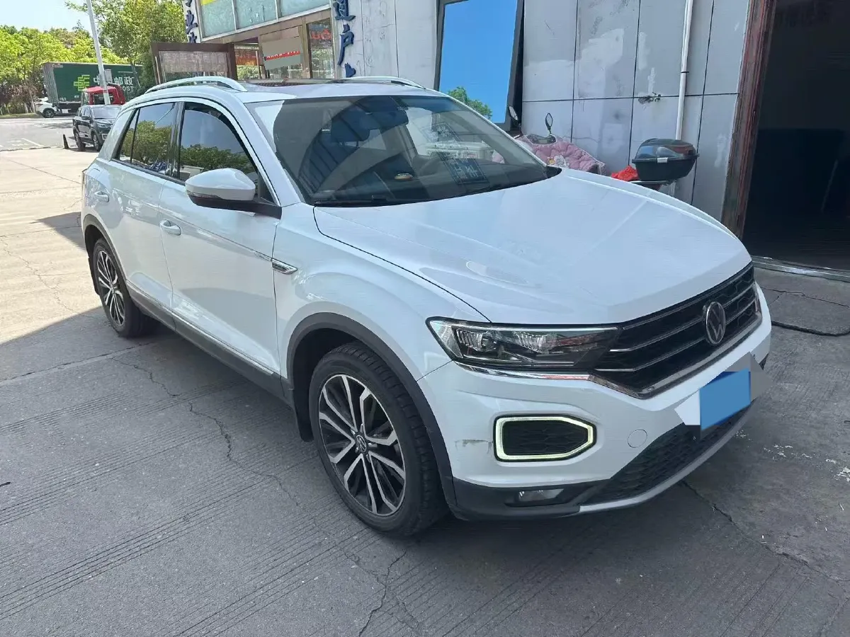 2021 Volkswagen T-Roc 1.4T 150HP L4 7DCT,autocango,china used car exporter,china ev exporter,chinese used car exporter,chinese used ev exporter