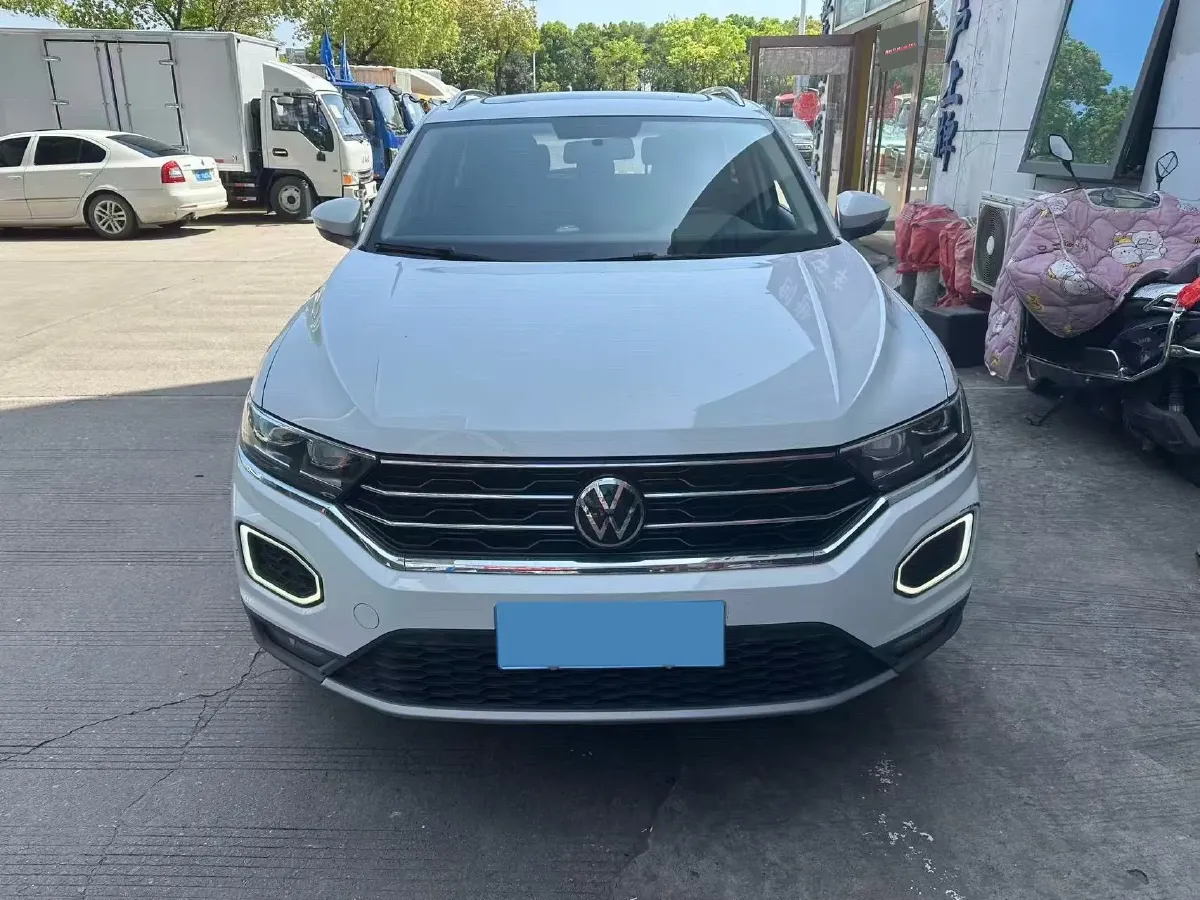 2021 Volkswagen T-Roc 1.4T 150HP L4 7DCT,autocango,china used car exporter,china ev exporter,chinese used car exporter,chinese used ev exporter