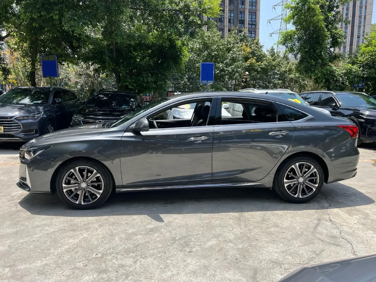 2021 ChangAn Raeton CC 1.5T 180HP L4 7DCT,autocango,china used car exporter,china ev exporter,chinese used car exporter,chinese used ev exporter