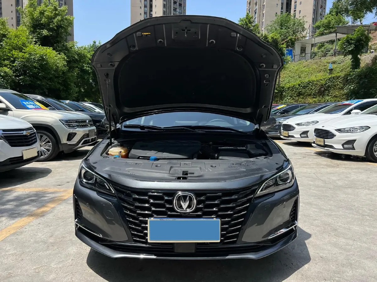 2021 ChangAn Raeton CC 1.5T 180HP L4 7DCT,autocango,china used car exporter,china ev exporter,chinese used car exporter,chinese used ev exporter