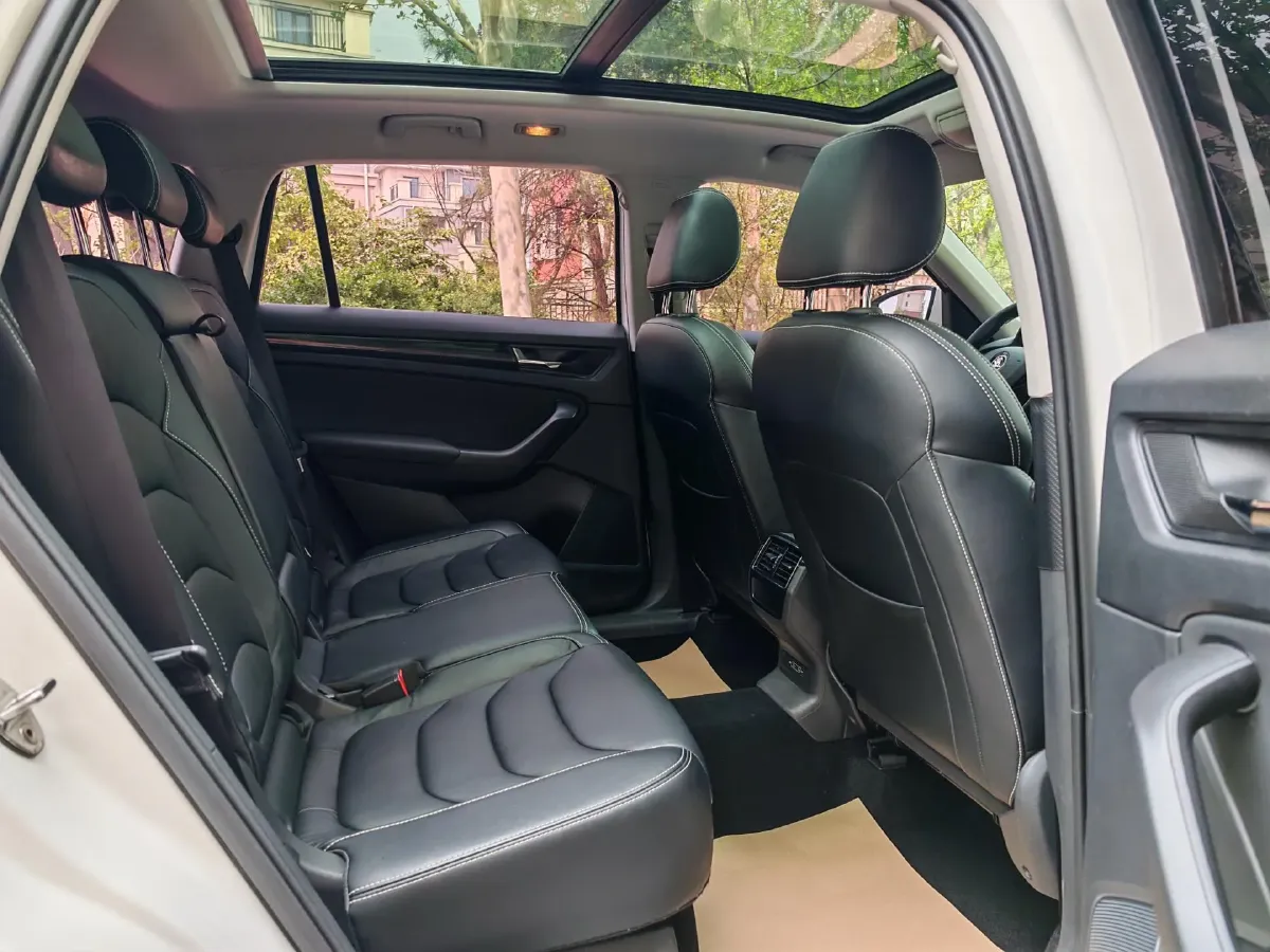 2018 Skoda Kodiak 2.0T 186HP L4 7DCT,autocango,china used car exporter,china ev exporter,chinese used car exporter,chinese used ev exporter