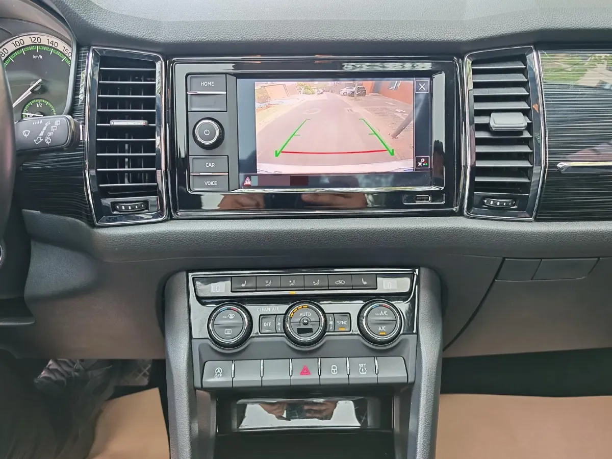 2018 Skoda Kodiak 2.0T 186HP L4 7DCT,autocango,china used car exporter,china ev exporter,chinese used car exporter,chinese used ev exporter