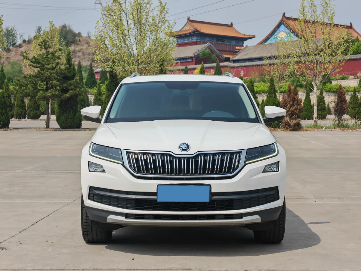 2018 Skoda Kodiak 2.0T 186HP L4 7DCT,autocango,china used car exporter,china ev exporter,chinese used car exporter,chinese used ev exporter