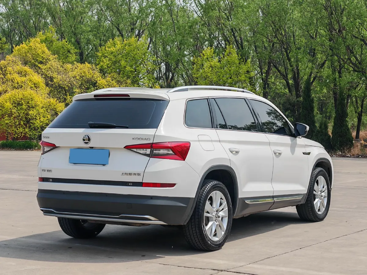2018 Skoda Kodiak 2.0T 186HP L4 7DCT,autocango,china used car exporter,china ev exporter,chinese used car exporter,chinese used ev exporter