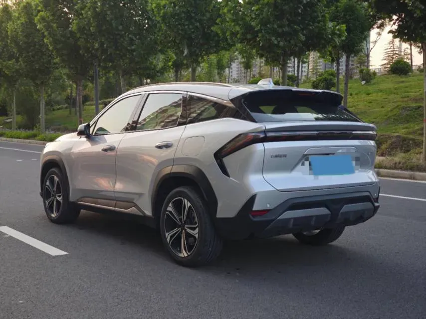 2025 Geely Galaxy L7 1.5L 112HP L4 1DHT PHEV 18.4KWH,autocango,china used car exporter,china ev exporter,chinese used car exporter,chinese used ev exporter