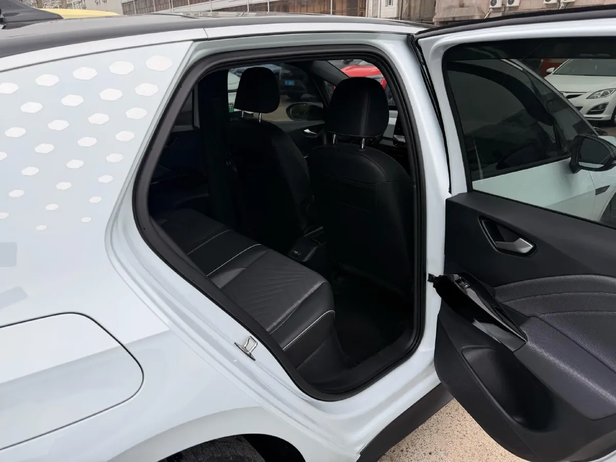 2023 Volkswagen ID.3 BEV 52.8KWH,autocango,china used car exporter,china ev exporter,chinese used car exporter,chinese used ev exporter