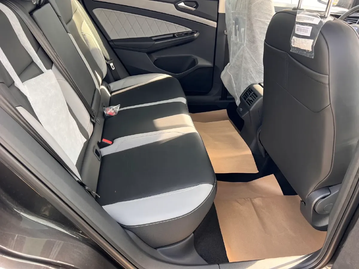 2023 Jetta VS7 1.4T 150HP L4 6AT,autocango,china used car exporter,china ev exporter,chinese used car exporter,chinese used ev exporter