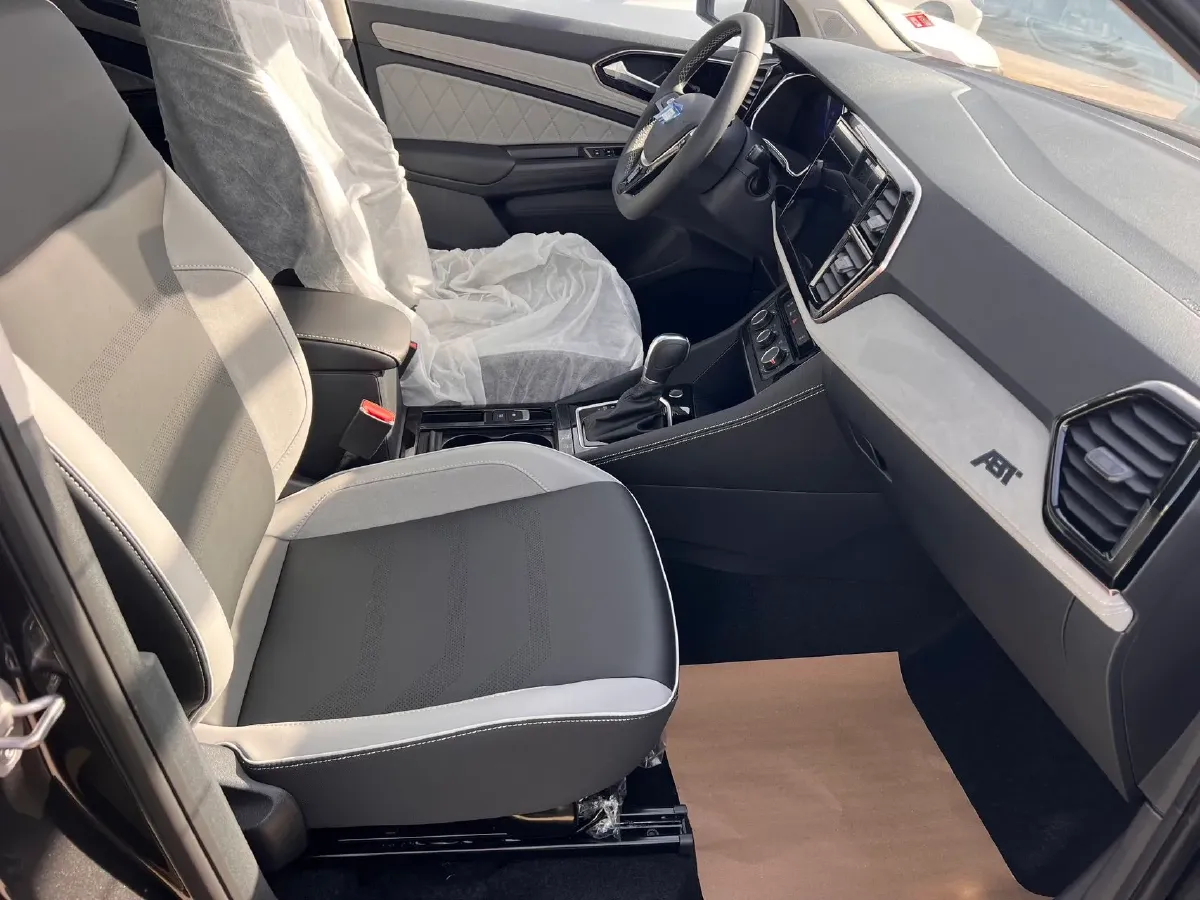 2023 Jetta VS7 1.4T 150HP L4 6AT,autocango,china used car exporter,china ev exporter,chinese used car exporter,chinese used ev exporter