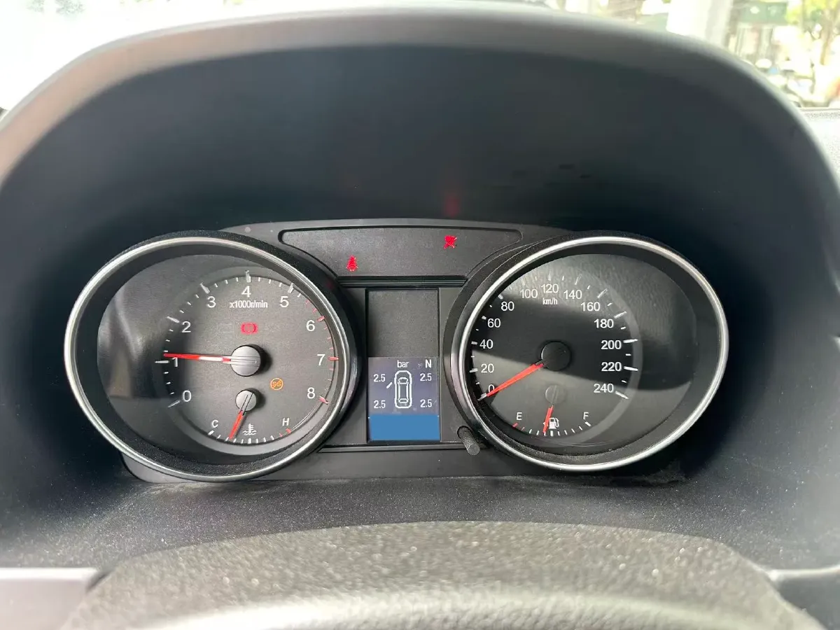 2019 Haval M6 1.5T 150HP L4 7DCT,autocango,china used car exporter,china ev exporter,chinese used car exporter,chinese used ev exporter