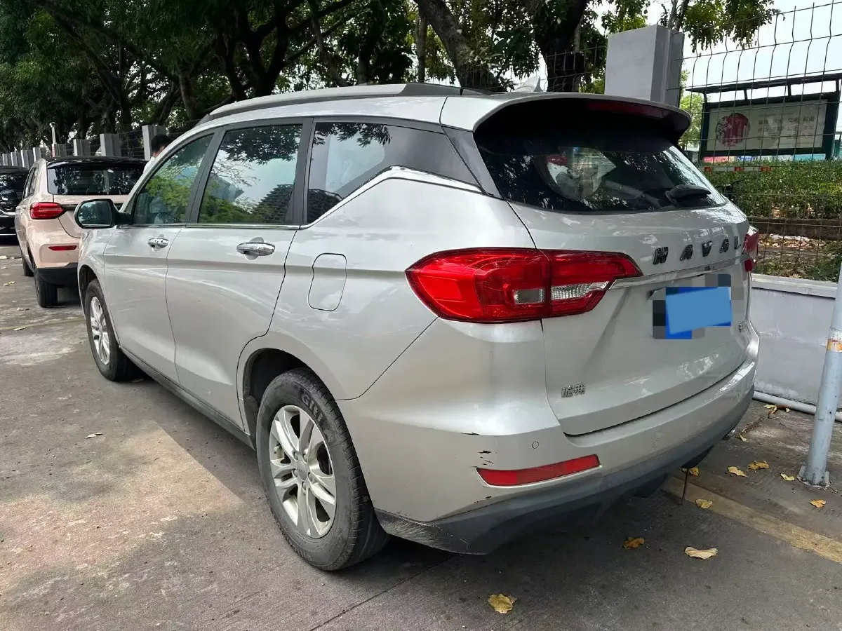 2019 Haval M6 1.5T 150HP L4 7DCT,autocango,china used car exporter,china ev exporter,chinese used car exporter,chinese used ev exporter