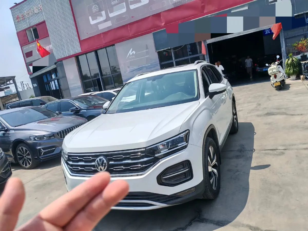 2019 Jeep Cherokee 2.0T 234HP L4 9AT,autocango,china used car exporter,china ev exporter,chinese used car exporter,chinese used ev exporter