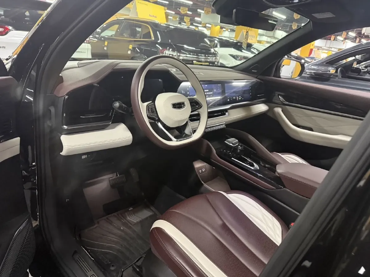 2021 Geely Monjaro 2.0T 218HP L4 7DCT,autocango,china used car exporter,china ev exporter,chinese used car exporter,chinese used ev exporter