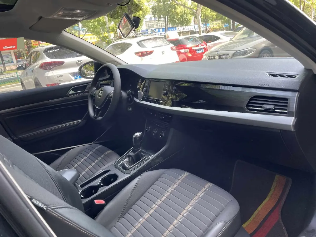 2019 Volkswagen Lavida 1.2T 116HP L4 7DCT,autocango,china used car exporter,china ev exporter,chinese used car exporter,chinese used ev exporter