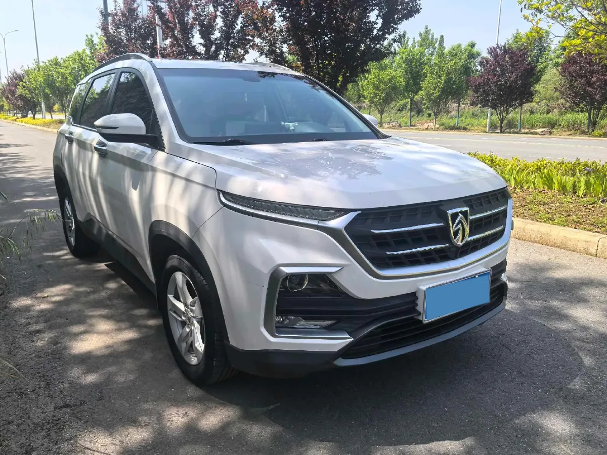 2019 BaoJun 530 1.5T 151HP L4 CVT,autocango,china used car exporter,china ev exporter,chinese used car exporter,chinese used ev exporter