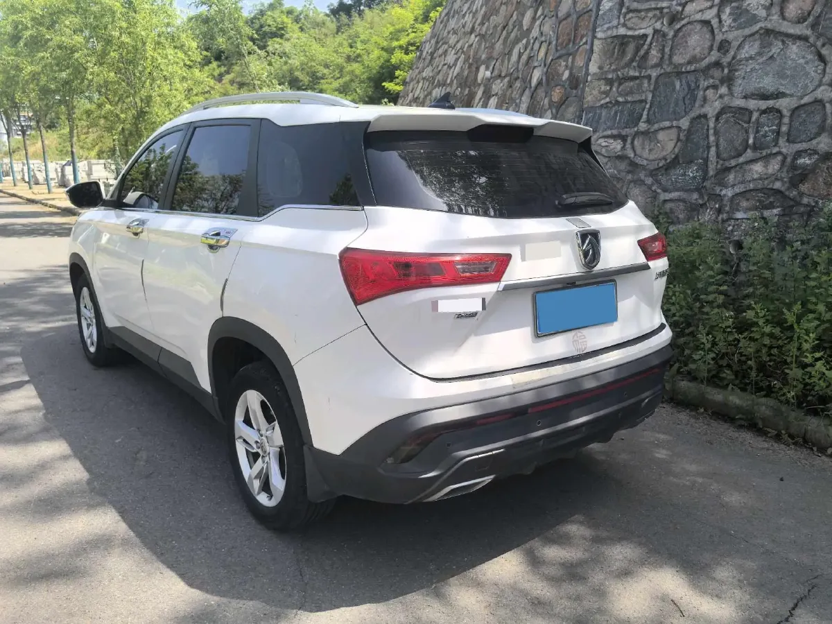 2019 BaoJun 530 1.5T 151HP L4 CVT,autocango,china used car exporter,china ev exporter,chinese used car exporter,chinese used ev exporter