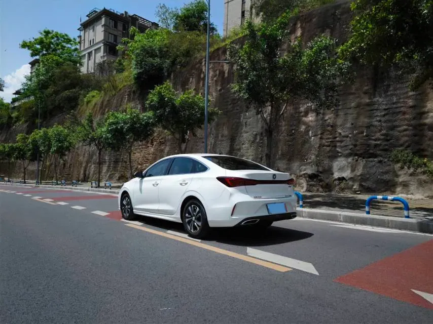 2023 ChangAn Eado 1.4T 160HP L4 7DCT,autocango,china used car exporter,china ev exporter,chinese used car exporter,chinese used ev exporter