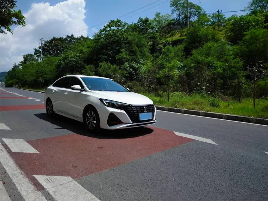 2023 ChangAn Eado 1.4T 160HP L4 7DCT,autocango,china used car exporter,china ev exporter,chinese used car exporter,chinese used ev exporter