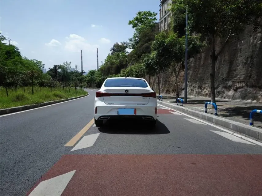 2023 ChangAn Eado 1.4T 160HP L4 7DCT,autocango,china used car exporter,china ev exporter,chinese used car exporter,chinese used ev exporter