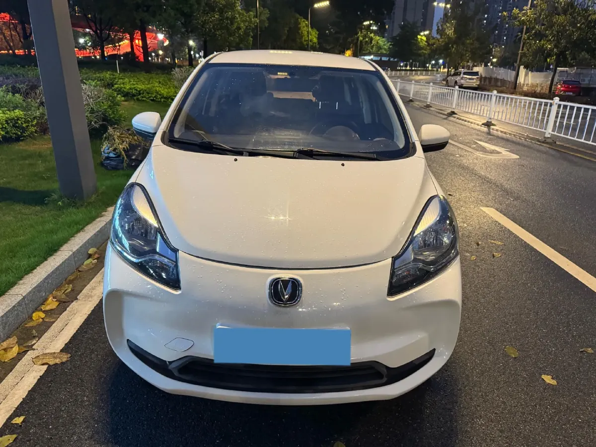 2021 ChangAn BenBen E-Star BEV 32.2KWH,autocango,china used car exporter,china ev exporter,chinese used car exporter,chinese used ev exporter
