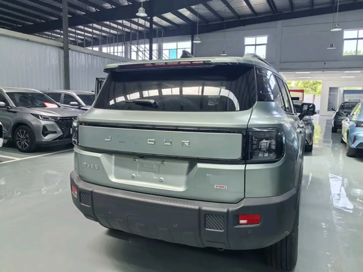 2025 Jetour Traveller 2.0T 254HP L4 7DCT,autocango,china used car exporter,china ev exporter,chinese used car exporter,chinese used ev exporter