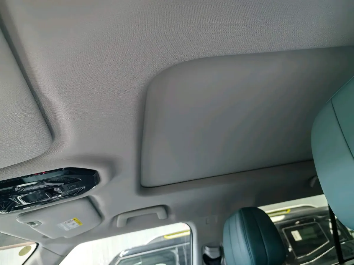 2025 Jetour Traveller 2.0T 254HP L4 7DCT,autocango,china used car exporter,china ev exporter,chinese used car exporter,chinese used ev exporter