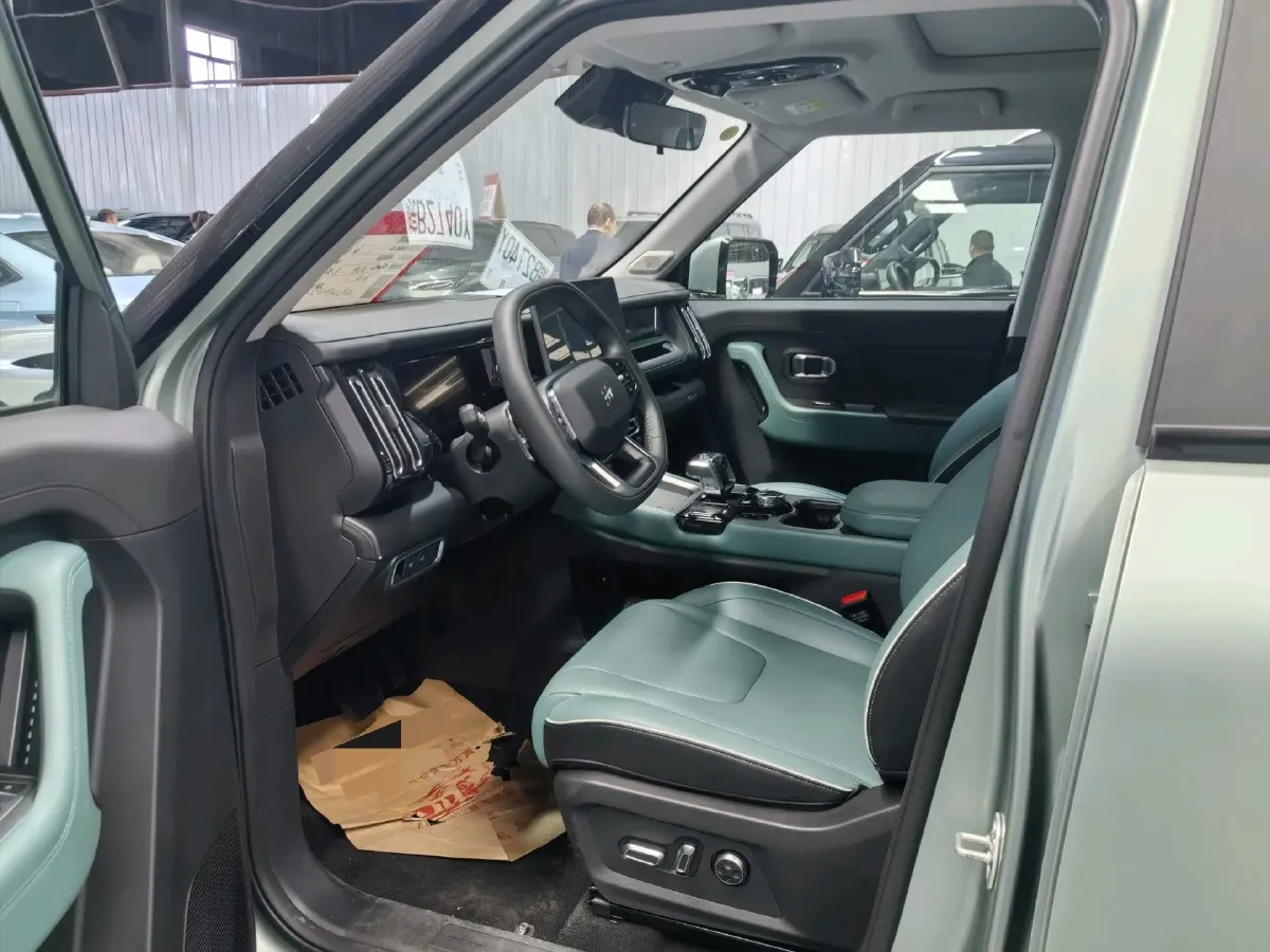 2025 Jetour Traveller 2.0T 254HP L4 7DCT,autocango,china used car exporter,china ev exporter,chinese used car exporter,chinese used ev exporter