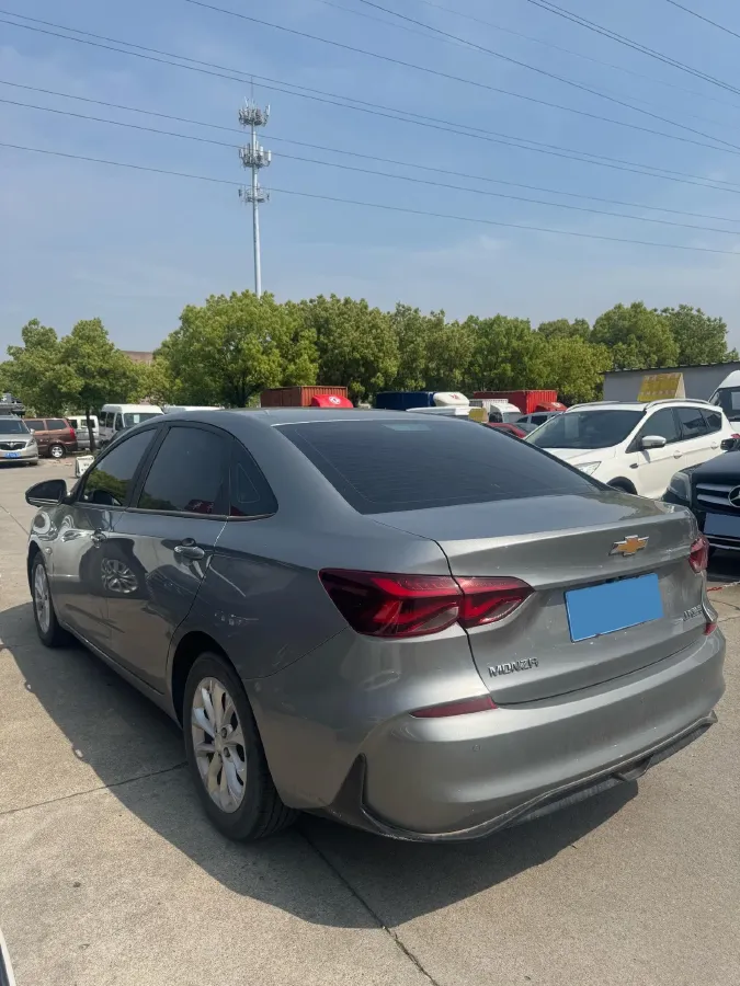 2024 Chevrolet Monza 1.5L 113HP L4 6DCT,autocango,china used car exporter,china ev exporter,chinese used car exporter,chinese used ev exporter