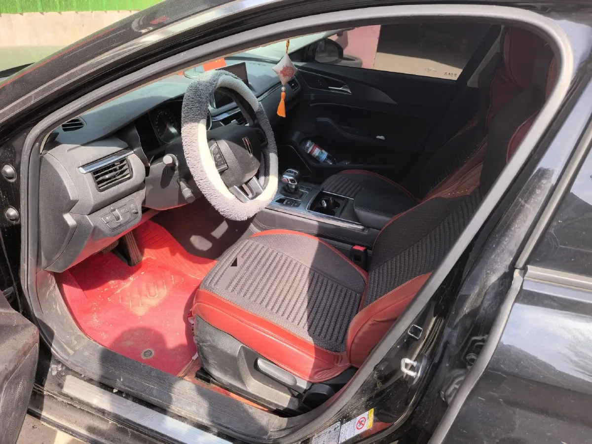 2022 HongQi H5 1.5T 169HP L4 7DCT,autocango,china used car exporter,china ev exporter,chinese used car exporter,chinese used ev exporter