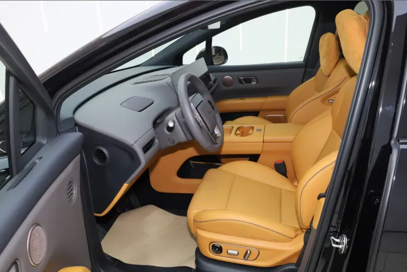 2025 Li i6 BEV,autocango,china used car exporter,china ev exporter,chinese used car exporter,chinese used ev exporter