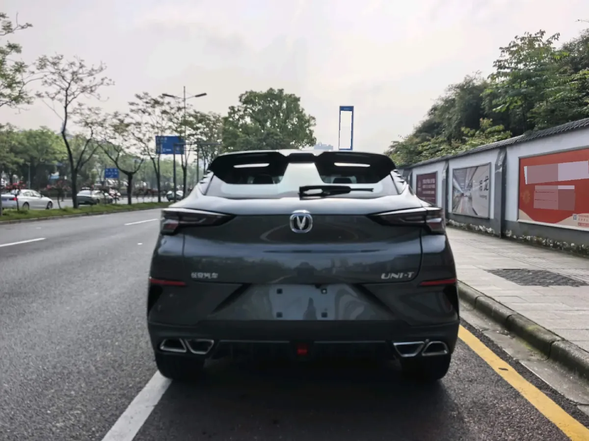 2020 ChangAn UNI-T 1.5T 180HP L4 7DCT,autocango,china used car exporter,china ev exporter,chinese used car exporter,chinese used ev exporter