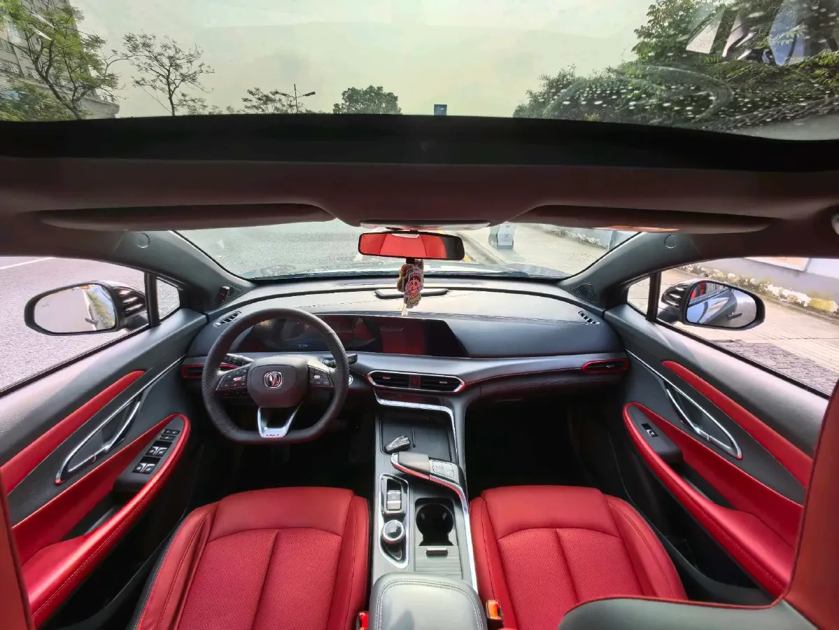 2020 ChangAn UNI-T 1.5T 180HP L4 7DCT,autocango,china used car exporter,china ev exporter,chinese used car exporter,chinese used ev exporter