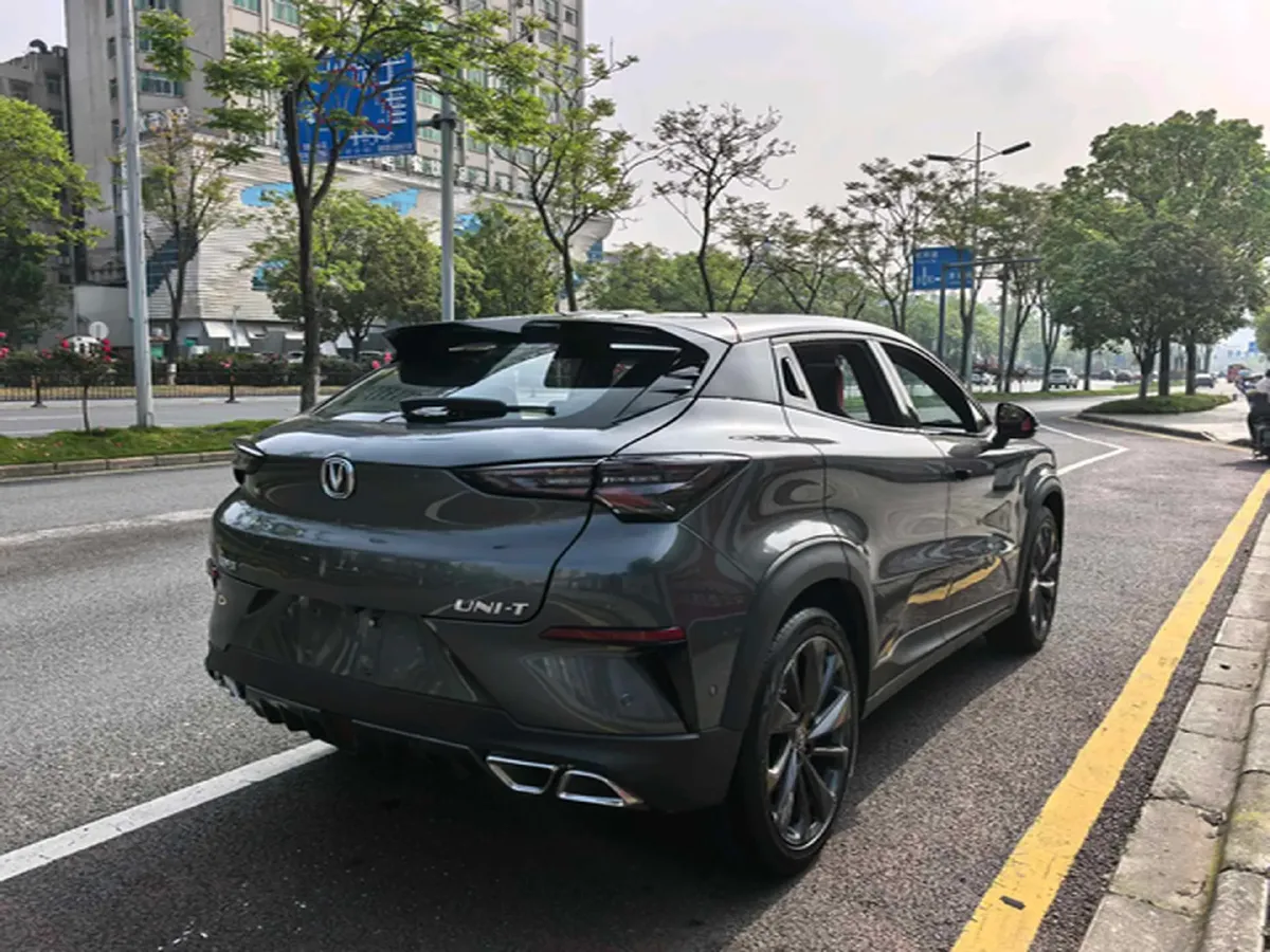 2020 ChangAn UNI-T 1.5T 180HP L4 7DCT,autocango,china used car exporter,china ev exporter,chinese used car exporter,chinese used ev exporter