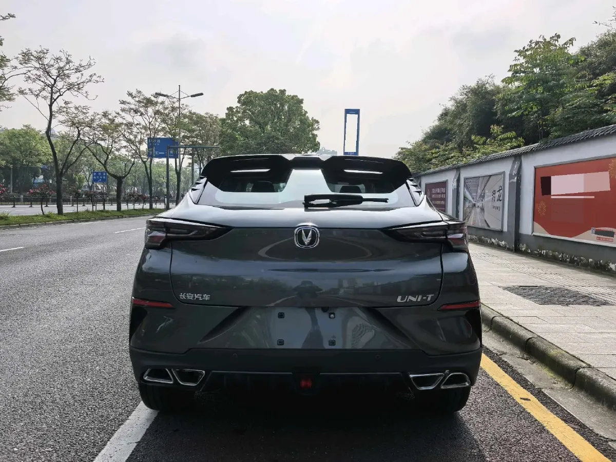 2020 ChangAn UNI-T 1.5T 180HP L4 7DCT,autocango,china used car exporter,china ev exporter,chinese used car exporter,chinese used ev exporter