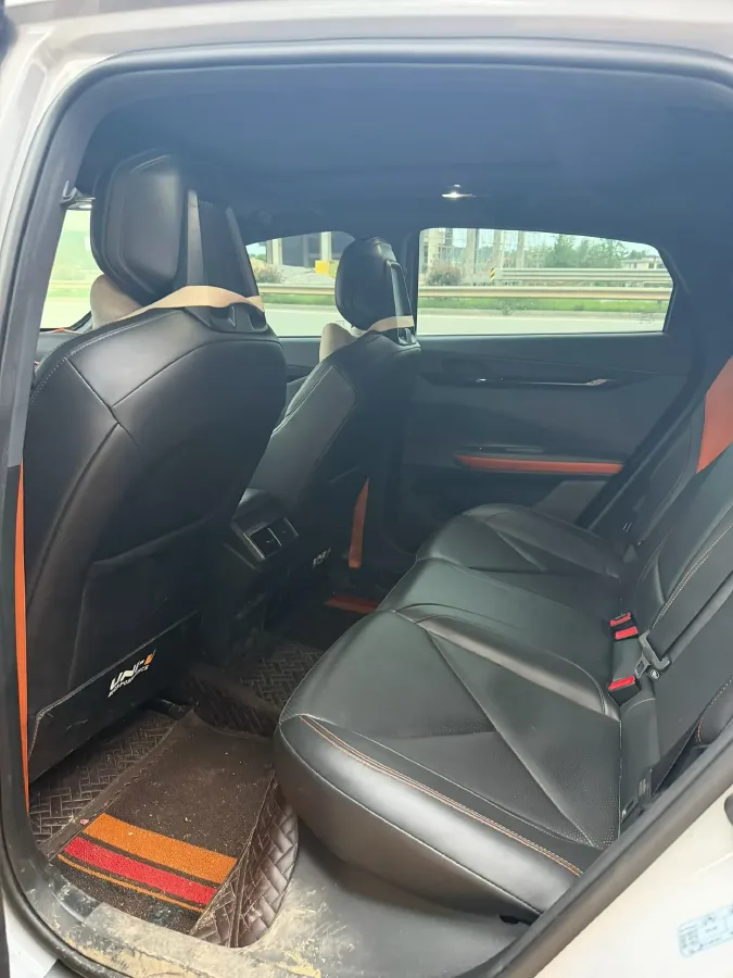 2022 ChangAn UNI-V 1.5T 188HP L4 7DCT,autocango,china used car exporter,china ev exporter,chinese used car exporter,chinese used ev exporter