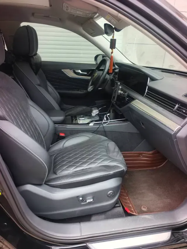 2019 HongQi HS5 2.0T 224HP L4 6AT,autocango,china used car exporter,china ev exporter,chinese used car exporter,chinese used ev exporter