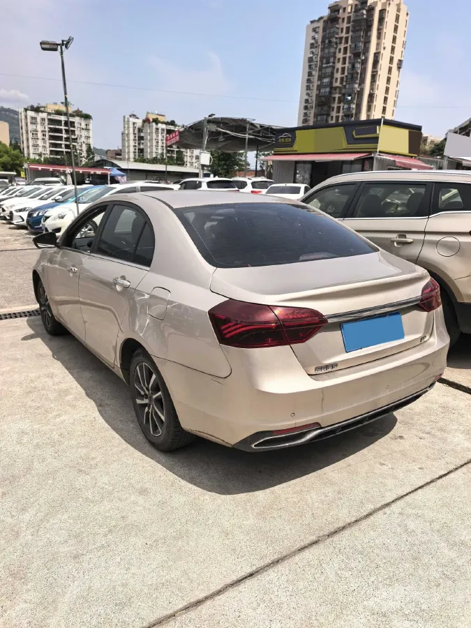 2020 Geely Emgrand 1.5L 109HP L4 5MT,autocango,china used car exporter,china ev exporter,chinese used car exporter,chinese used ev exporter